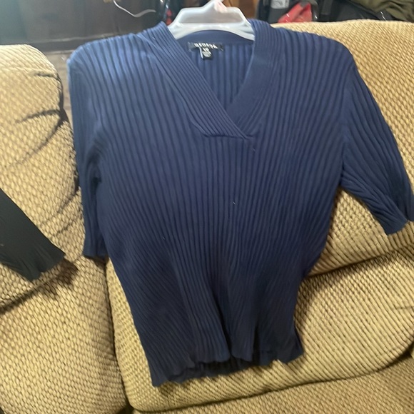 2 George - Picture 2 of 2